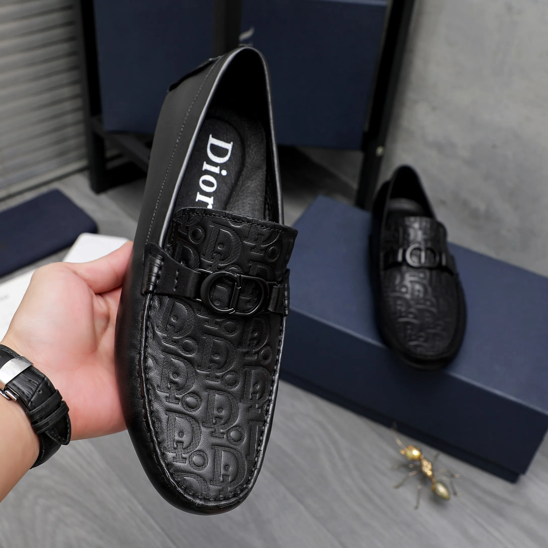 Men's shoes 💰400 Product trademark: Dior "Dior" casual slip-on shoes Regular size: 38-45 (45 is custom-made and non-returnable) Product materials: Selected cowhide embossed upper, pigskin lining, rubber outsole